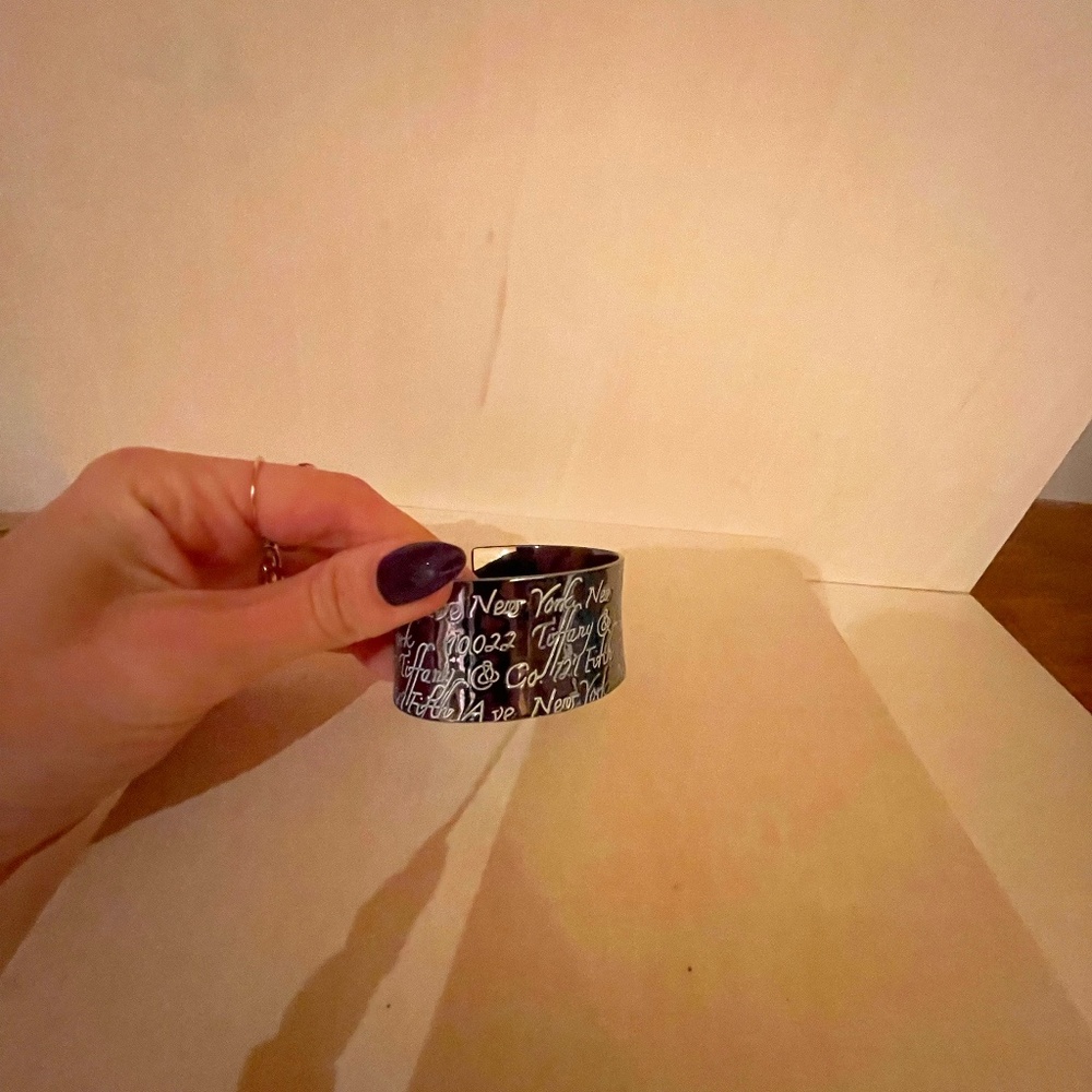 RETURN TO SILVER BANGLE